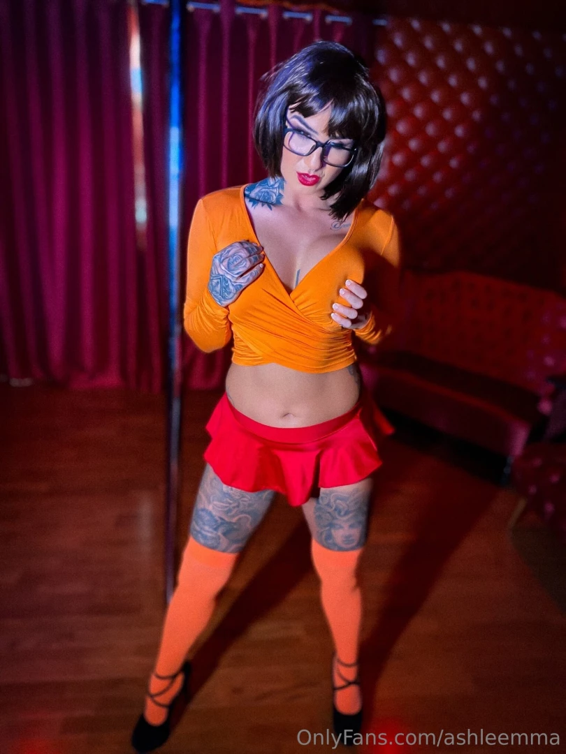 Velma gets dirty nips are hard and legs are spread 