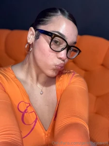 Care to guess what i m not wearing under this