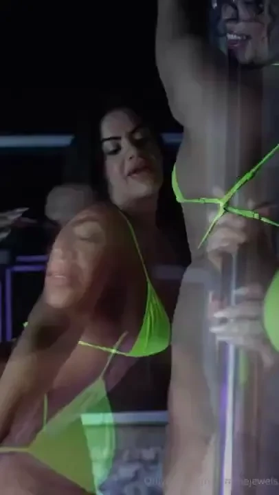 All my bad bitches stand up 4k unseen footage from our golddimes_inc 