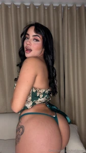 I want you to see my latest sexy pics spreading my pussy and ass just