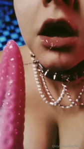 Petite vid o que j ai kiff tourn je suce mon tentacules avec passion