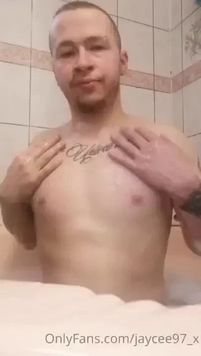 10 minutes of bathtime fun watch me have a nice tug play with my ass part 1 