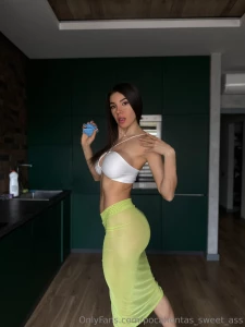 Would you be able to recognize me in a crowd of people if i was