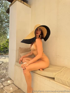 Happy new year babe i wish you a year filled with good sex and i wish