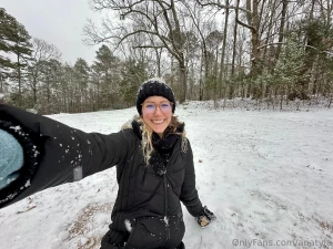 It s been yearsssss but i finally got a snow day i m so happy if there part 1