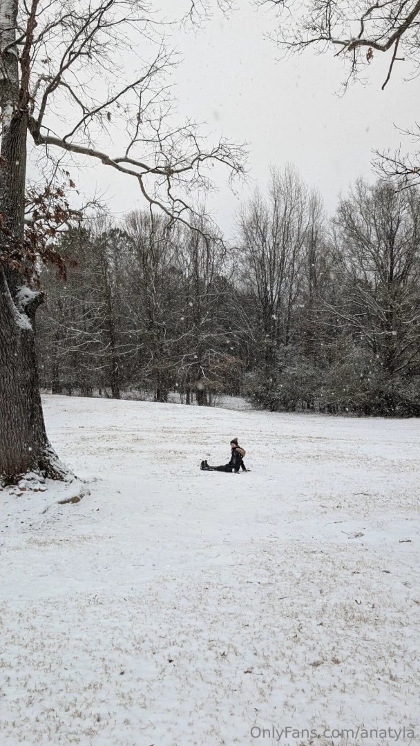 It s been yearsssss but i finally got a snow day i m so happy if there part 2 