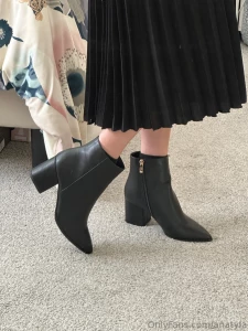 Looked chic in the office today in my new boots that a fan bought for part 1