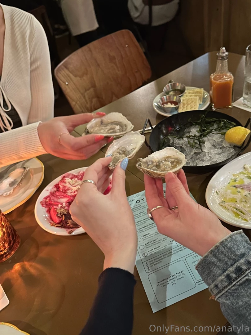 Hiiii just dropping in to say i forgot to take a picture of my cute part 1 