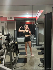 Hair bow makes me stronger part 1