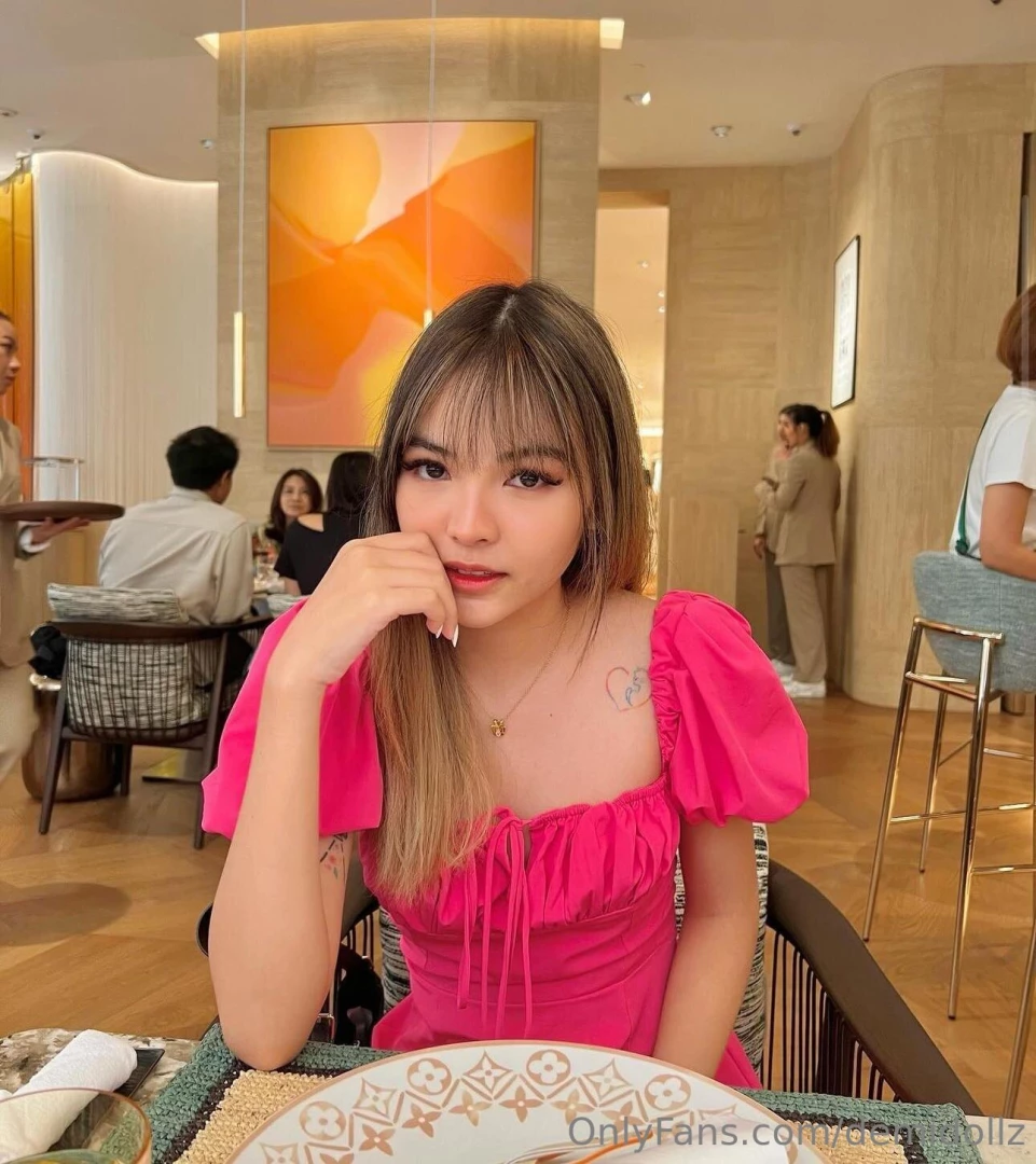 It s my birthday wanna spoil me with a treat and i ll spoil you back 