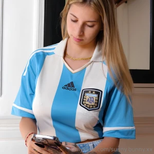 I m back in the frame - and i ve taken all your attention with me yeah