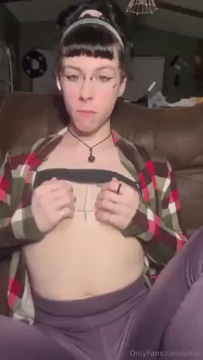 Bossy brunette makes out with her sweaty feet part 11 