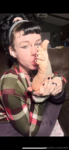 Bossy brunette makes out with her sweaty feet part 6