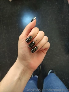 Just got a haircut and my acrylic nails done and of course i would part 1