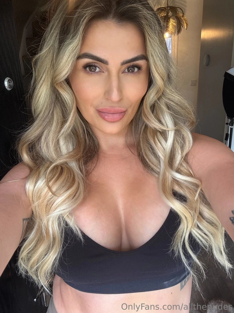 Be honest what s the first thing you noticed part 5 