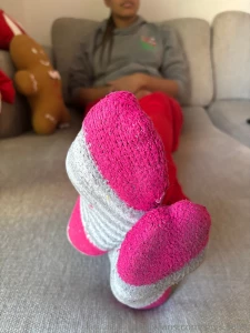 If you want to see me peel these fuzzy socks off head to my premium