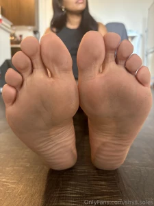 Pic set from yesterday s dirty feet vid