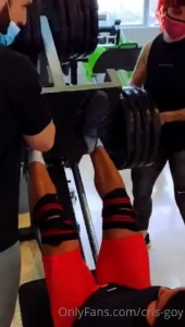 Training at 400kg in press and 200 kg in squats this week working with