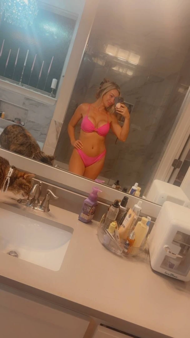 Katie loves to suck cock live free sexymomkatie naughtywifekate 