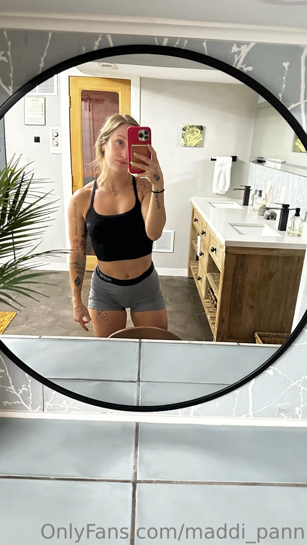 Call me your muscle mommy 