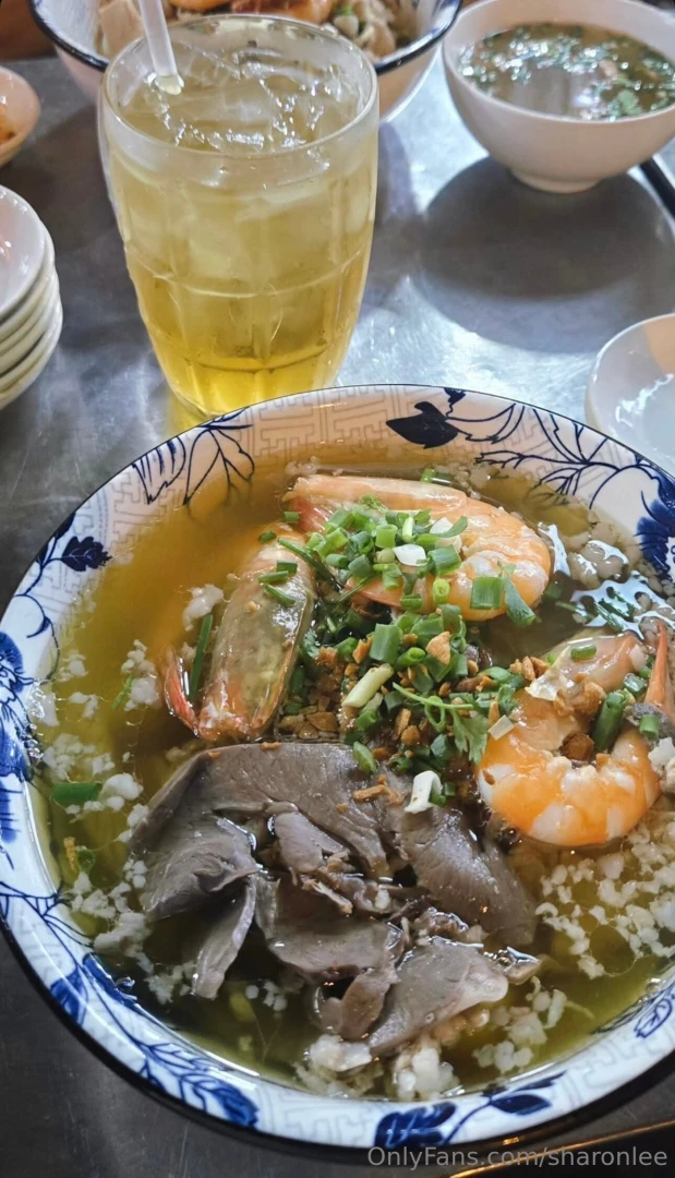 That s really good i love vietnamese soups 