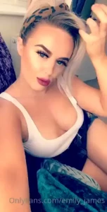 Afternoon loves this hot weather is making me soooo horny