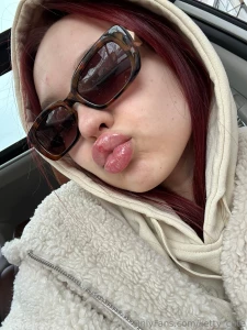 A look full of hope and hearts near part 1