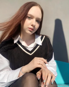 Subscription free berrymila this cute girl is ready to do whatever you part 6