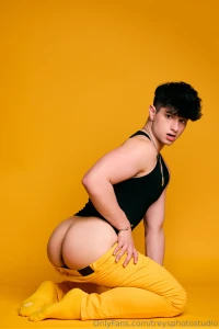 All that ass xxxashtonadams