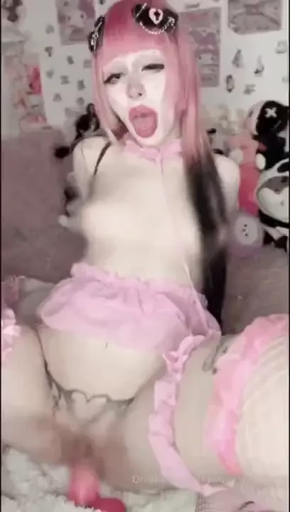Mmm you know yesterday i dreamt about being fucked by two big dicks 