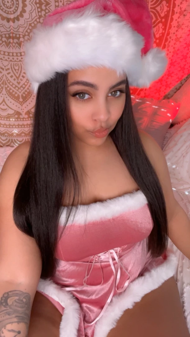 Put on ur lucky santa hat and come play every pull s a surprise babe 