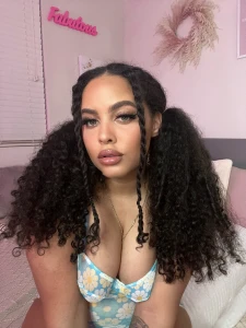 Anyone wanna join me in a pillow fight