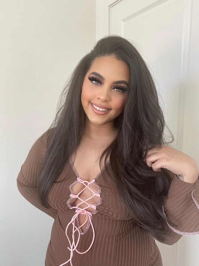 Barely 5ft do you find short girls attractive 