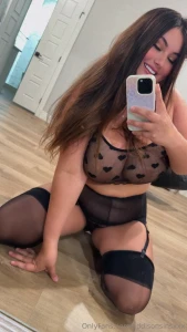 Like this pic if you d rush home to me after work