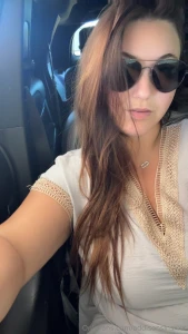 The site sucks today dms are so glitchy i m sorry