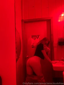 I got in bed early tonight but my fingers kept wandering i couldn t