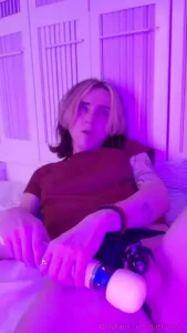 A lil impromptu vibrator fun for you all going into the weekend there