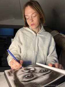 I m still working on my painting and i m trying to finish it up this