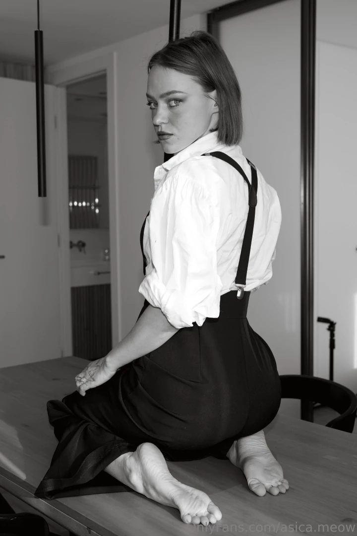 I wanted to do a black and white edit of the photo what do you think 