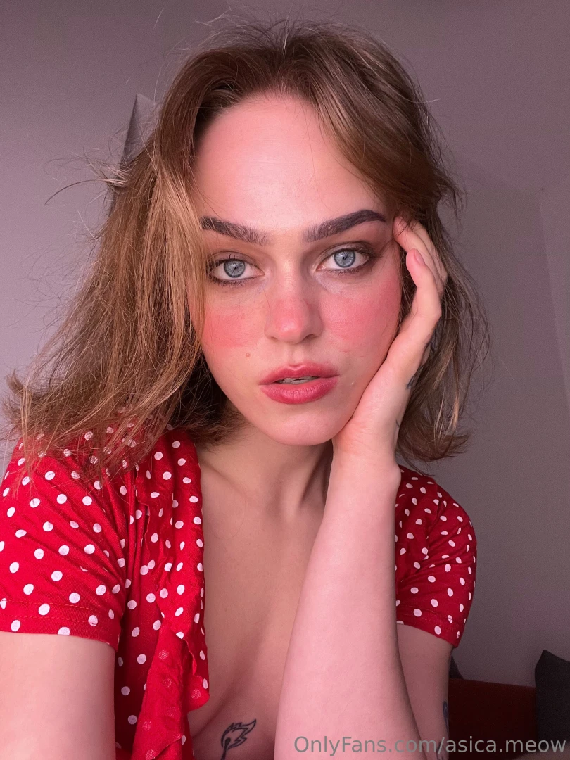 Tell me you re watching reading dreaming but not misbehaving don t 