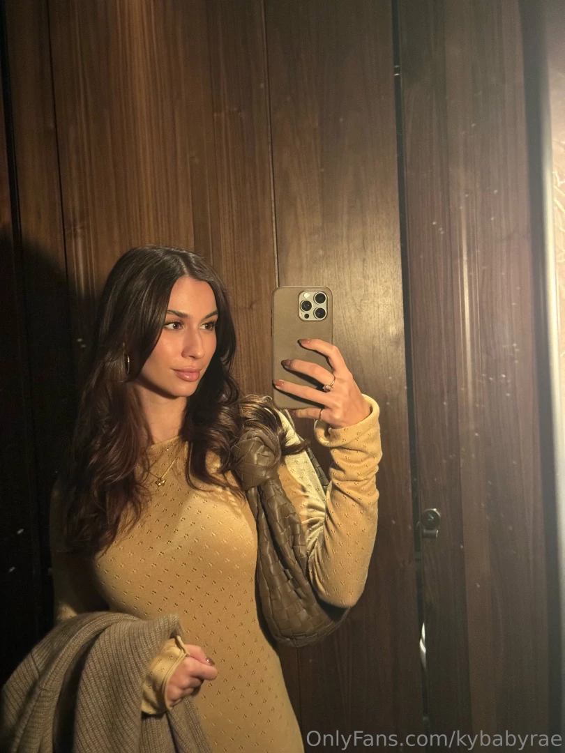 Wake up hustle repeat it s the girl boss way 