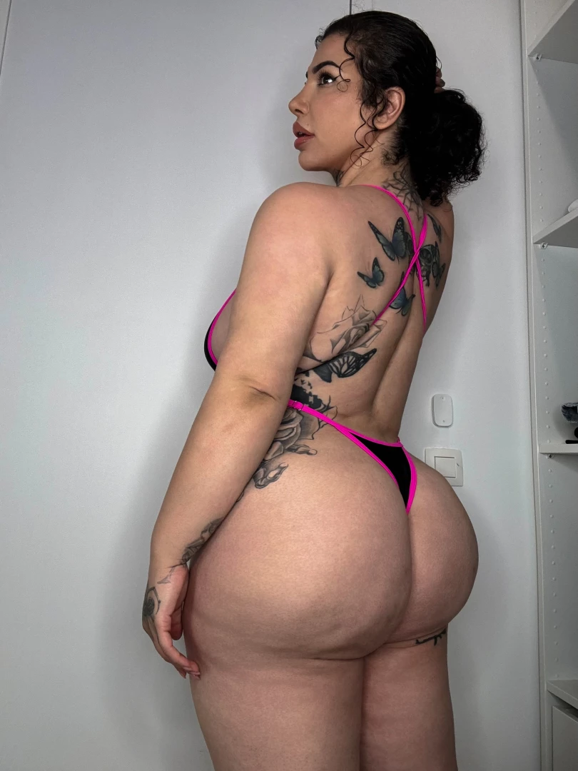 I l smother u with this ass rn if u talk to me in my dms 