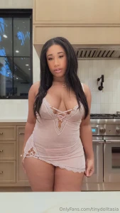 This dress would look better on the floor part 1