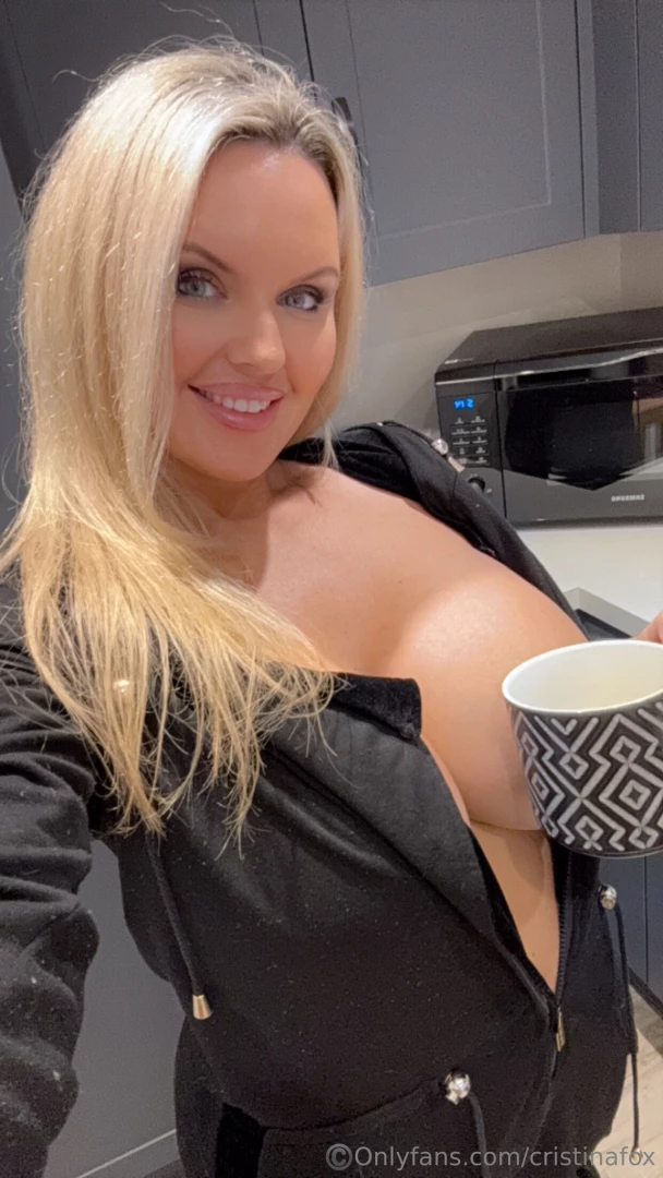 If i gave you this coffee you d get a nip slip 