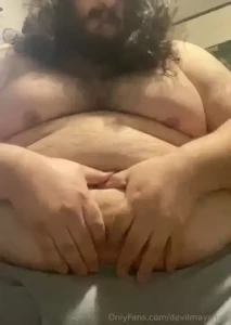 Groping and moaning and lifting my chub a bit of belly play see me part 3