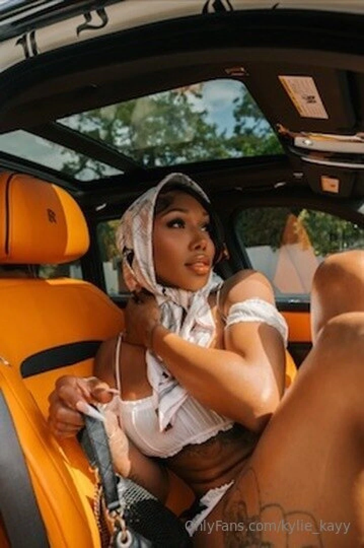 Some girls have all the luck but tsparrisxxx gets everything she wants 