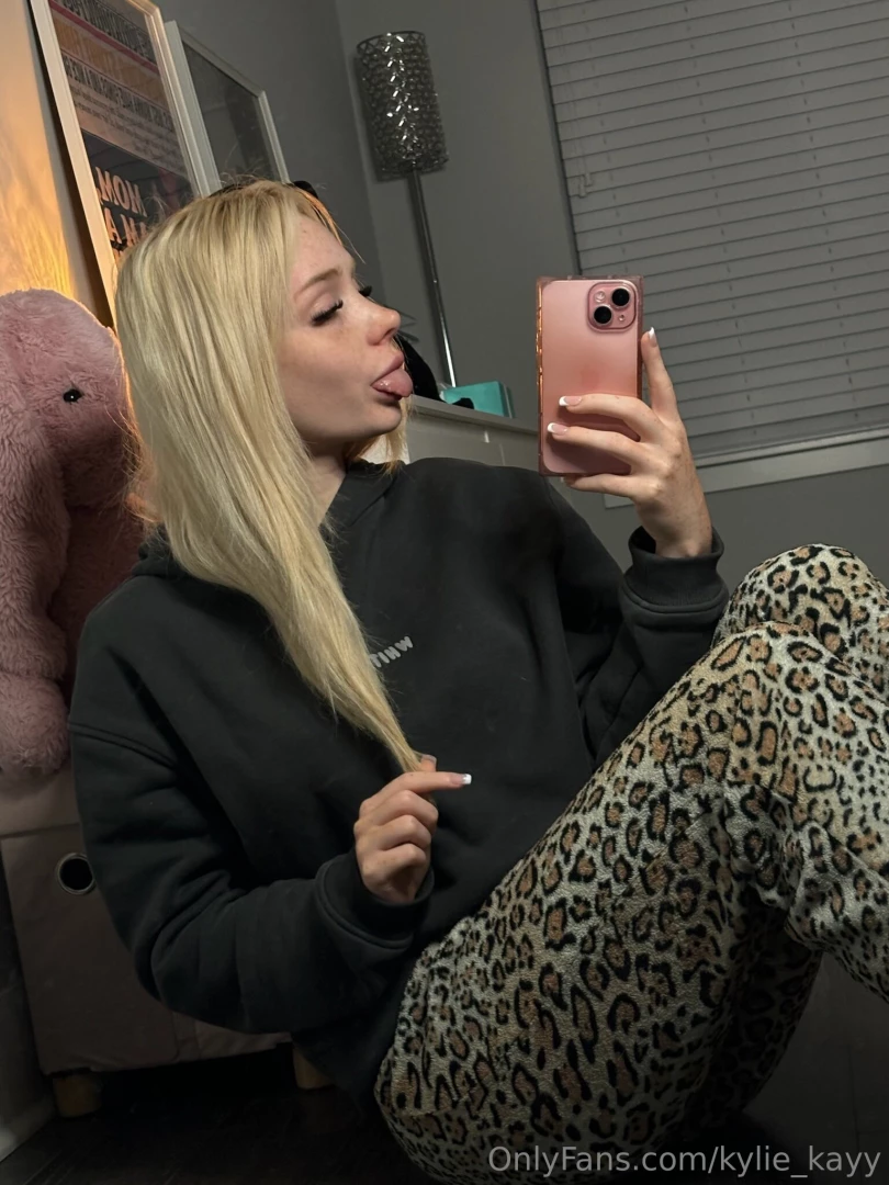 I wish you could feel how soft these pants are 