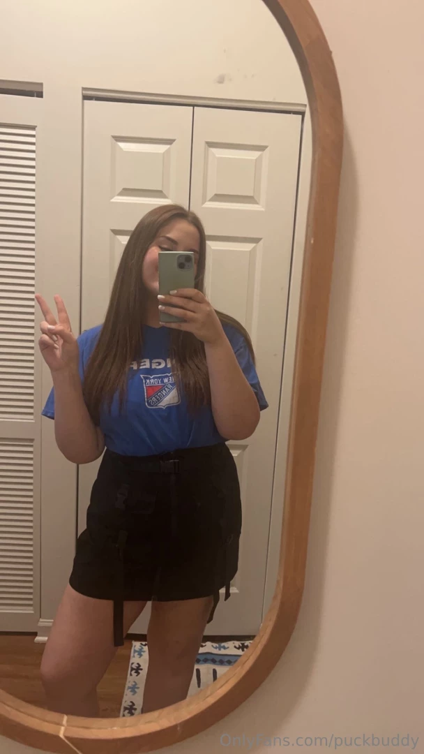 Probably a stupid question but do you guys want to watch the rangers 