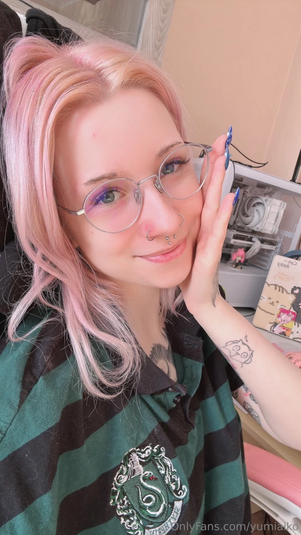 How can i be a cutie-pie but wild as the same time 