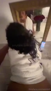 I love being ch0ked when he s stretching my pussy out